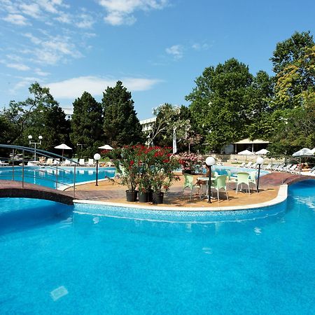 Hotel Lebed Varna ภายนอก รูปภาพ
